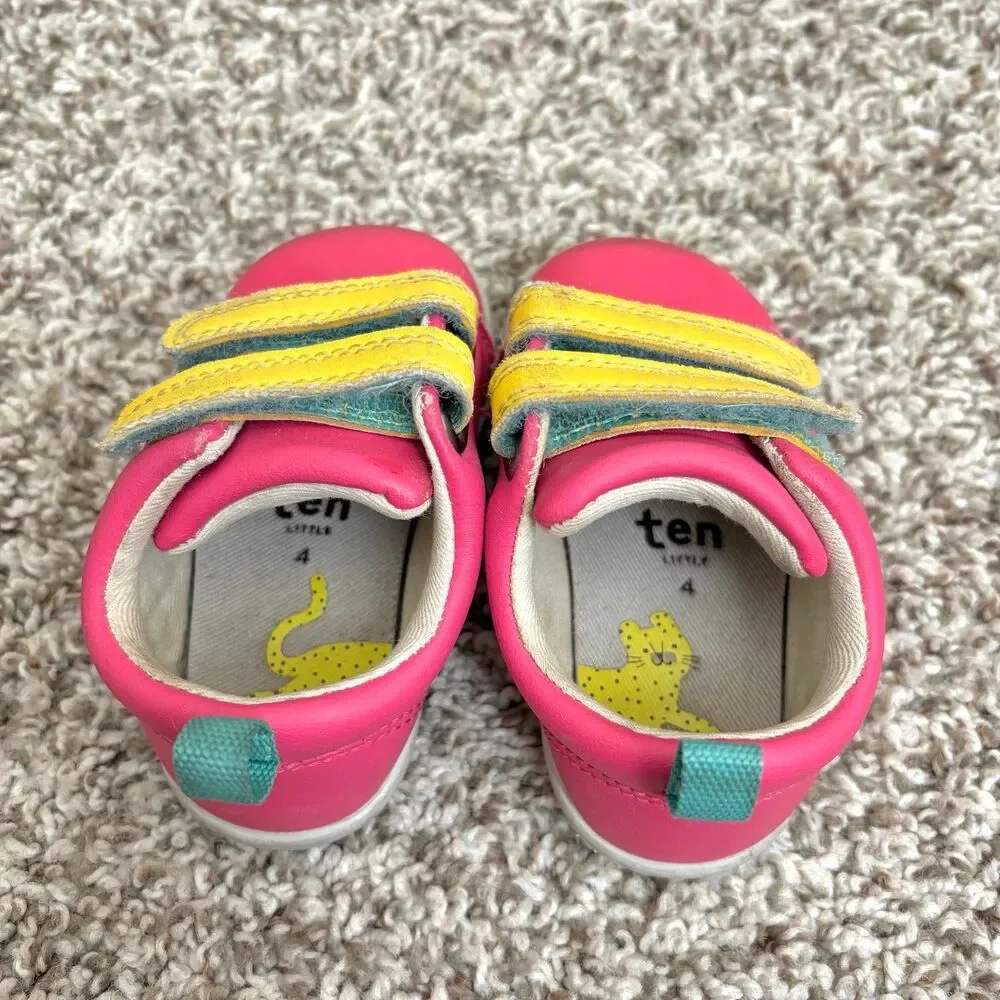 Size 4 / Baby Girl Ten Little Sneakers